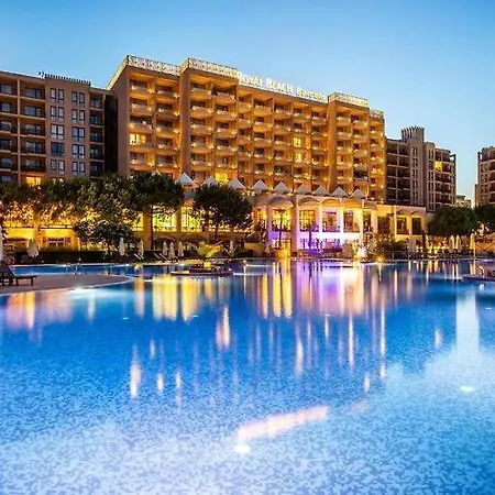 Barcelo Royal Private شقة