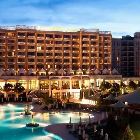 Barcelo Royal Private شقة *