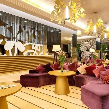 Barcelo Royal Private * ساني بيتش
