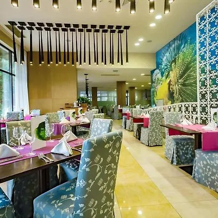 Barcelo Royal Private * ساني بيتش