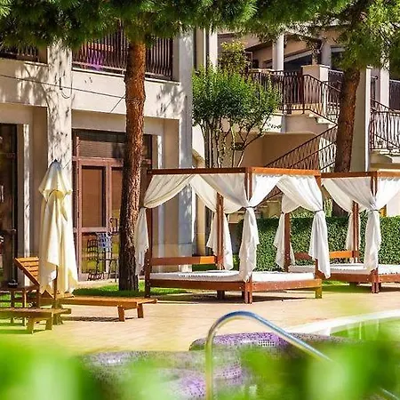 Barcelo Royal Private ساني بيتش